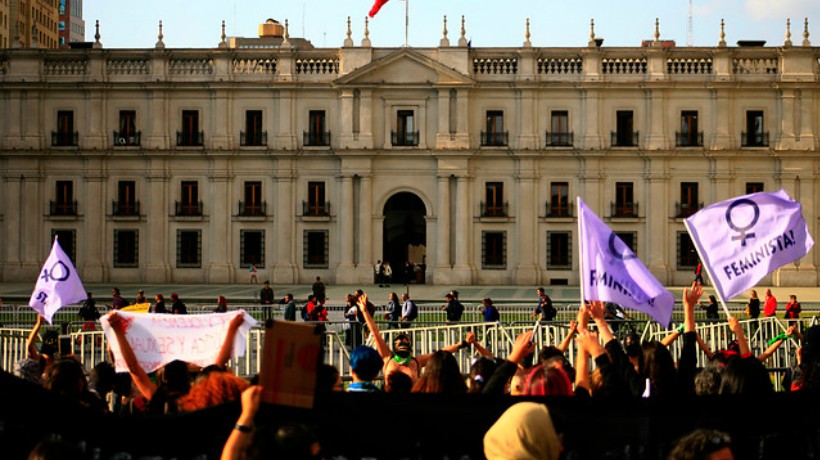Marcha contra la violencia hacia las mujeres convocó a miles de ...