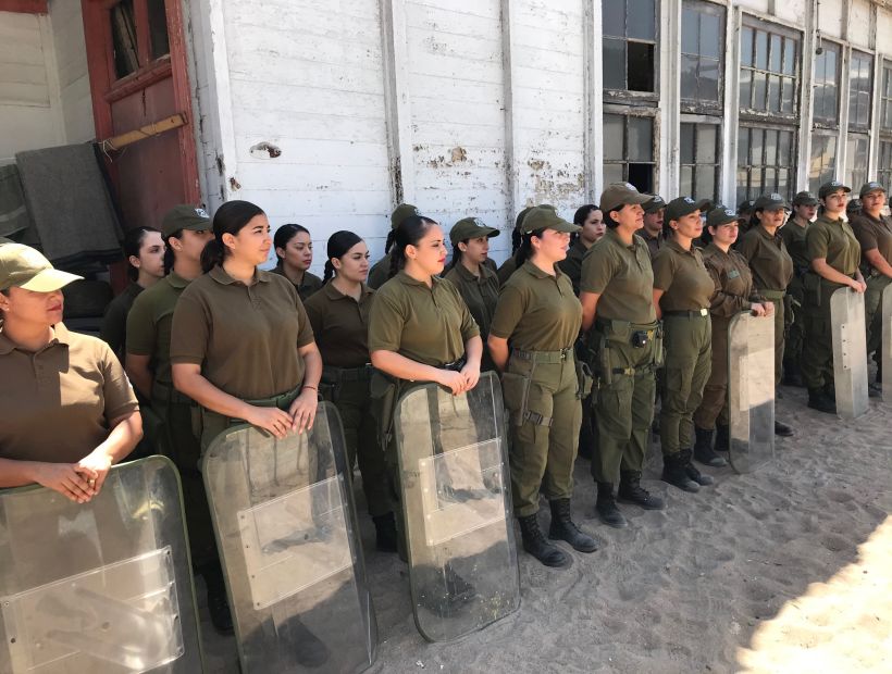 Personal femenino de Carabineros resguardará marcha hoy en Iquique