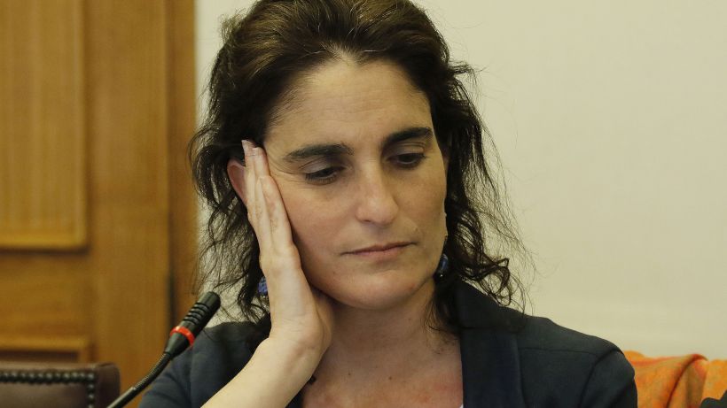 Ministra del Trabajo asegura que “no podemos obligar a los empleadores a pagar sueldos” Ministra del Trabajo asegura que “no podemos obligar a los empleadores a pagar sueldos”