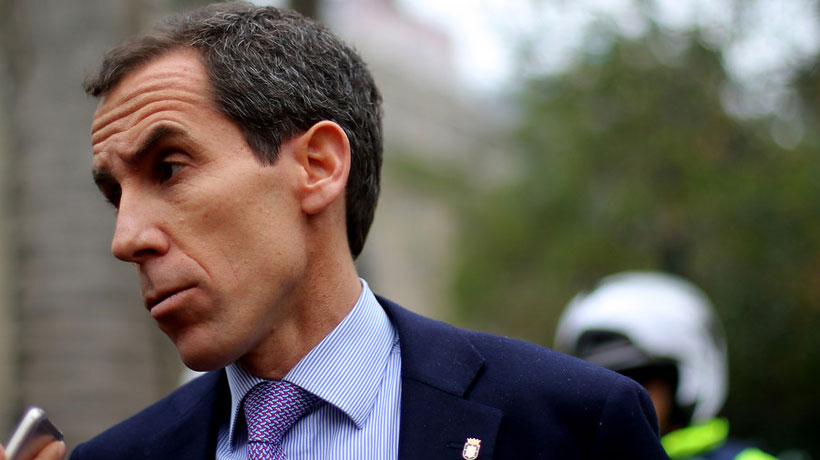 Alcaldes de Providencia y Santiago solicitaron al gobierno publicar nombres de quienes quebranten cuarentena Alcaldes de Providencia y Santiago solicitaron al gobierno publicar nombres de quienes quebranten cuarentena