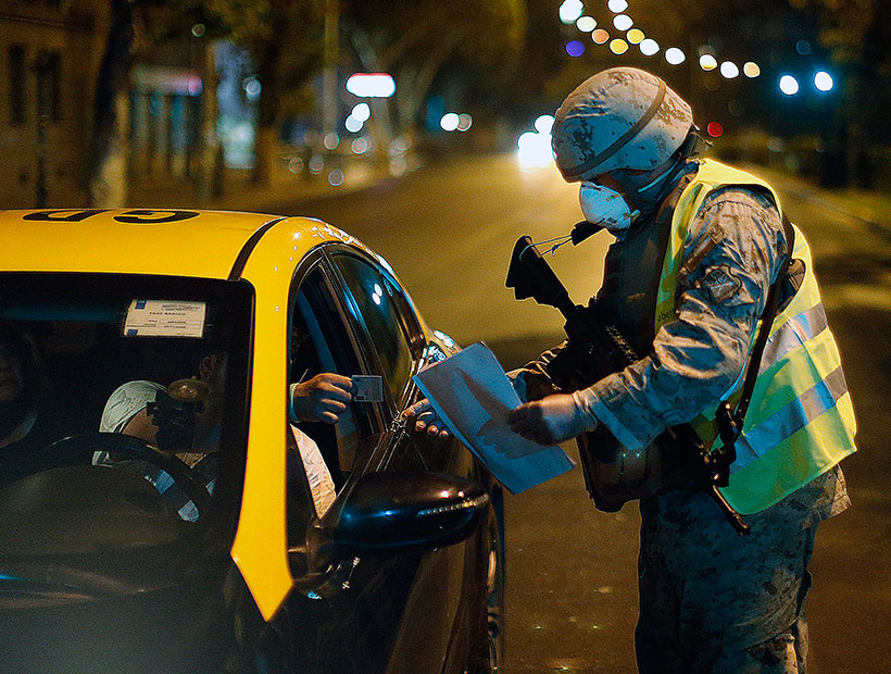 53 personas fueron "conducidas" por infringir toque de queda anoche en ...
