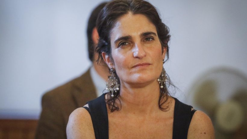Ministra del Trabajo valoró decisión de Cencosud de no acogerse a ley de protección del empleo pero advirtió "cuestionamiento"