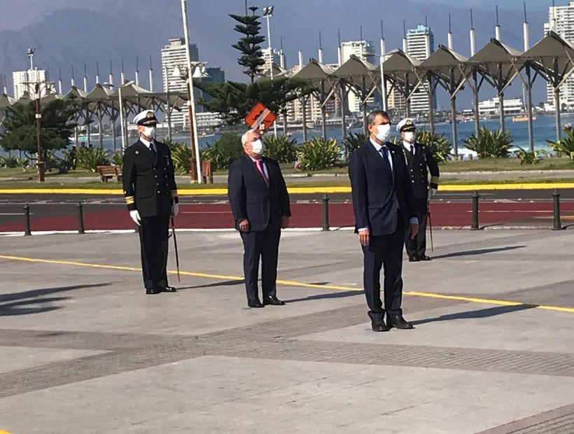 Realizaron ceremonia en honor a los héroes navales en la Plaza 21 de Mayo de Iquique Realizaron ceremonia en honor a los héroes navales en la Plaza 21 de Mayo de Iquique