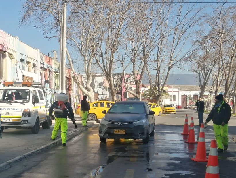 Taxis colectivos de La Calera son sometidos a una desinfección completa