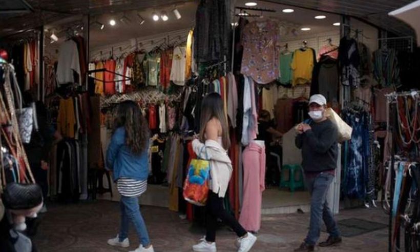 Tiendas de Patronato prohibirán probarse la ropa su reapertura