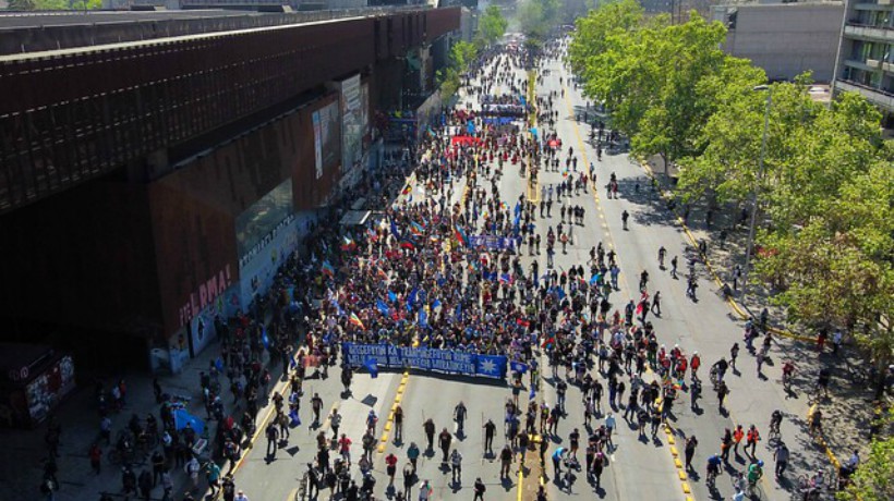 Manifestantes Marcharon Por La Alameda Carabineros Inform De Detenidos