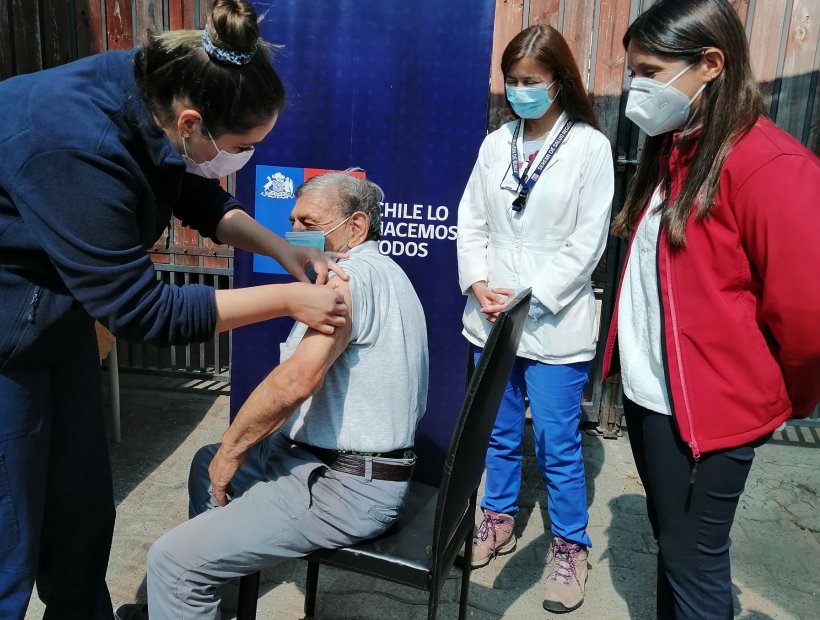 Chillán: Personas en situación de calle acceden a segunda dosis de la vacuna contra el Covid- 19