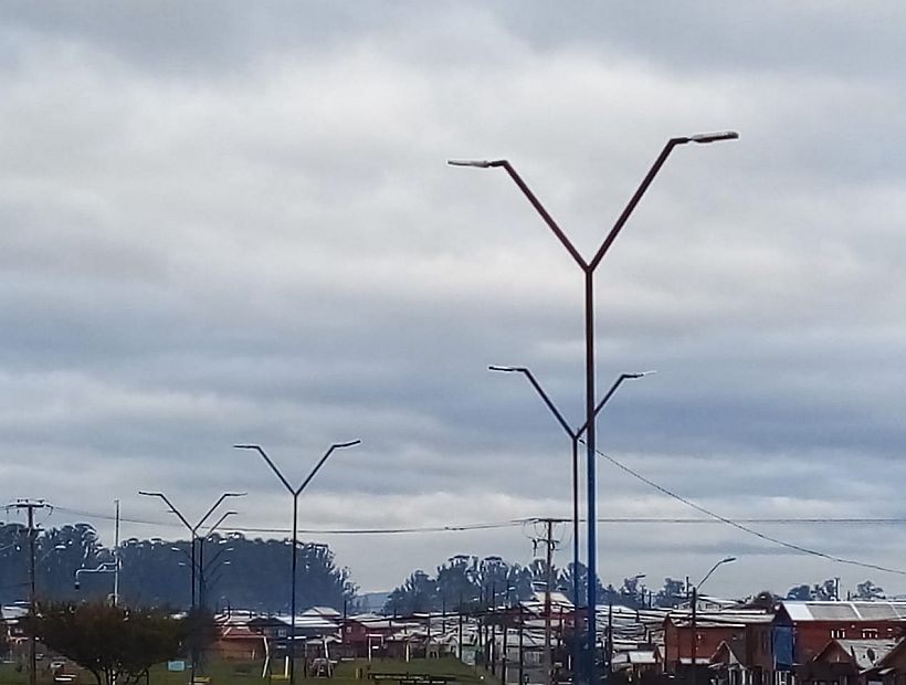 Osorno instalaron 86 luminarias peatonales en población Quinto Centenario