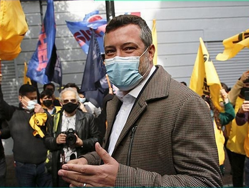 Precandidato Sichel inaugura comando en Puerto Montt