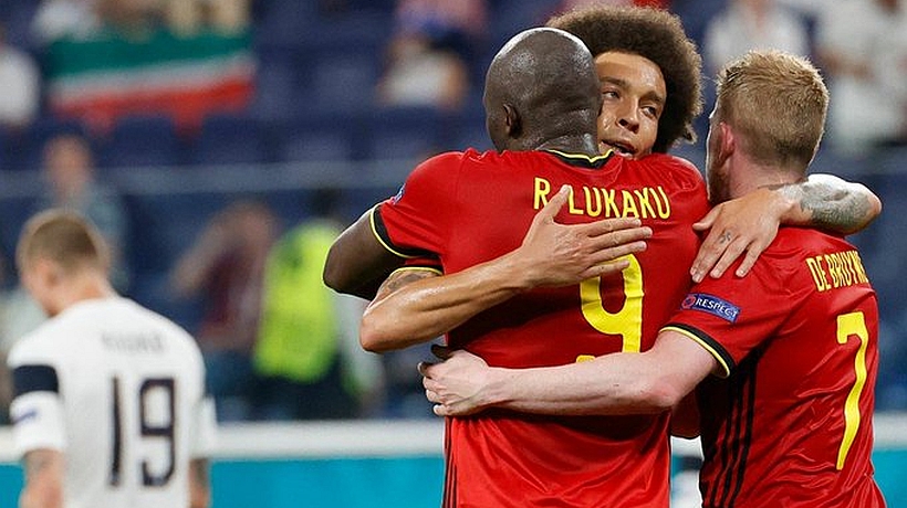 Eurocopa: Bélgica derrotó a Finlandia clasificando con tabla perfecta y Dinamarca se quedó con el segundo cupo tras golear a Rusia en el Grupo B Eurocopa: Bélgica derrotó a Finlandia clasificando con tabla perfecta y Dinamarca se quedó con el segundo cupo tras golear a Rusia en el Grupo B