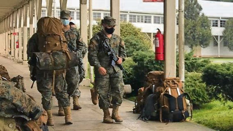 Mil efectivos de seguridad se despliegan por los 97 locales de votación ...