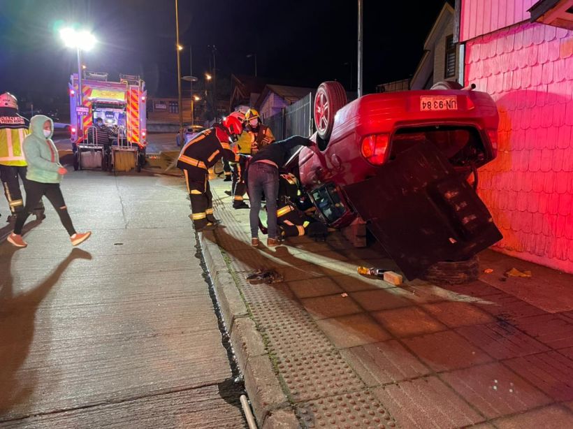 Al Menos Un Lesionado Dej El Volcamiento De Un Auto En Puerto Montt