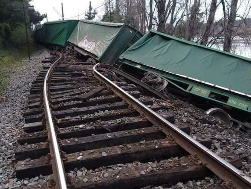 Descarrilamiento De Tren De Carga En Laja Provoca Suspensi N Del