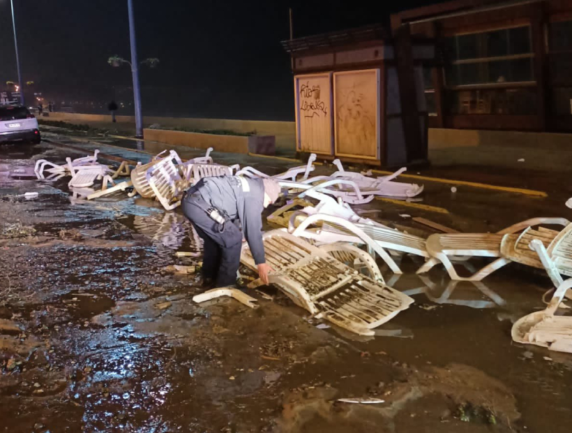 Marejadas causaron estragos en borde costero viñamarino