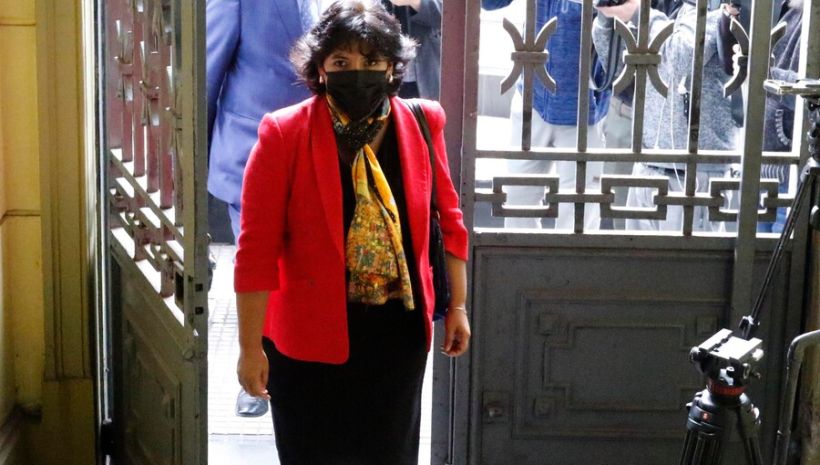 Provoste por emplazamientos entre Boric y Sichel: "Parece una competencia de virilidad más que de propuestas" Provoste por emplazamientos entre Boric y Sichel: "Parece una competencia de virilidad más que de propuestas"