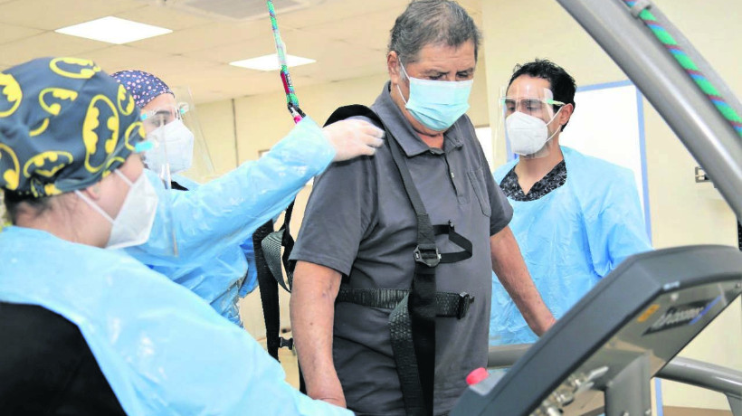 Depresión y pérdida de movilidad: Parte de las secuelas de los pacientes de Covid en Antofagasta