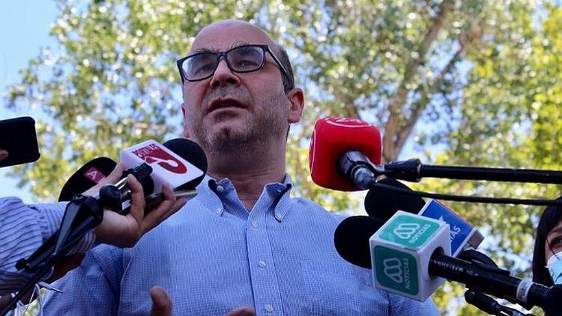 Fernando Atria: "La posibilidad constituyente se abrió solo como consecuencia de lo que ocurrió desde el 18 de octubre" Fernando Atria: "La posibilidad constituyente se abrió solo como consecuencia de lo que ocurrió desde el 18 de octubre"