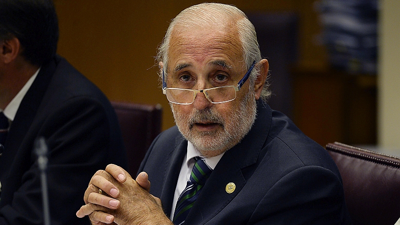 Jorge Abbott pidió informe y criticó allanamiento a Comunes: "Lamentamos la forma, no la compartimos" Jorge Abbott pidió informe y criticó allanamiento a Comunes: "Lamentamos la forma, no la compartimos"