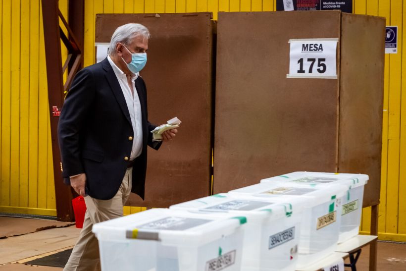 Senador Moreira: “Yo creo que hoy día irá votar sobre el 50% del padrón electoral”