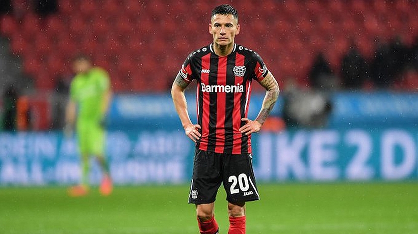 Charles Aránguiz marcó en derrota del Leverkusen ante Friburgo Charles Aránguiz marcó en derrota del Leverkusen ante Friburgo