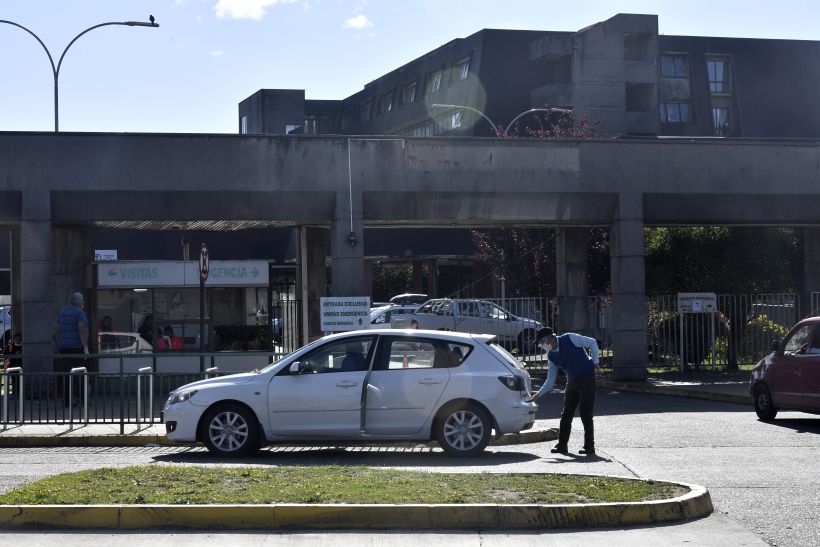 El Hospital Base Valdivia suspendió las visitas debido a situación epidemiológica