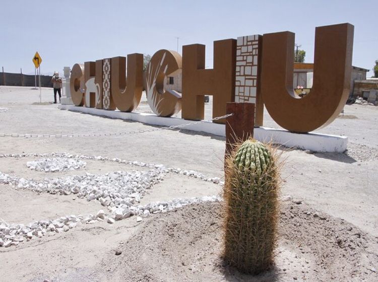 San Francisco de Chiu Chiu cuenta letras volumétricas que resaltan a la cultura atacameña