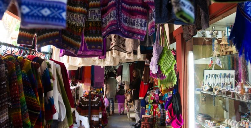 Ferias artesanales de Puerto Varas funcionarán hasta el 13 de marzo con aforo reducido