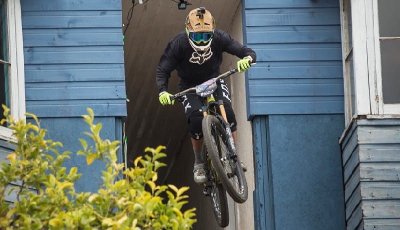 Este fin de semana vuelve Red Bull Cerro Abajo a Valparaíso Este fin de semana vuelve Red Bull Cerro Abajo a Valparaíso