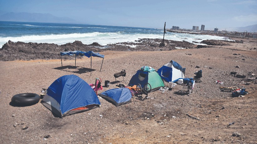 Hogar de Cristo estima que cerca de 500 personas habitan en rucos en Antofagasta