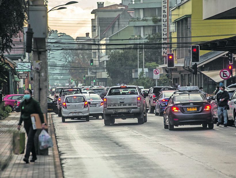 Osorno: avenida Mackenna figura entre los puntos con mayor congestión vehicular durante las mañanas