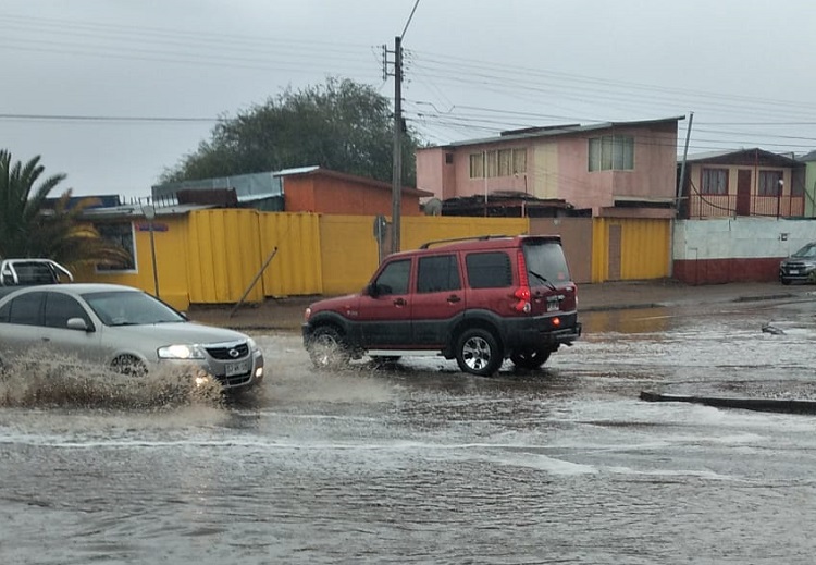 Fenómeno climático genera precipitaciones y tormenta eléctrica en la provincia El Loa Fenómeno climático genera precipitaciones y tormenta eléctrica en la provincia El Loa