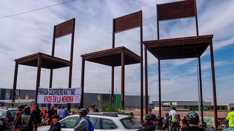 Realizan homenaje a víctimas del Caso Degollados en el Memorial Tres Sillas