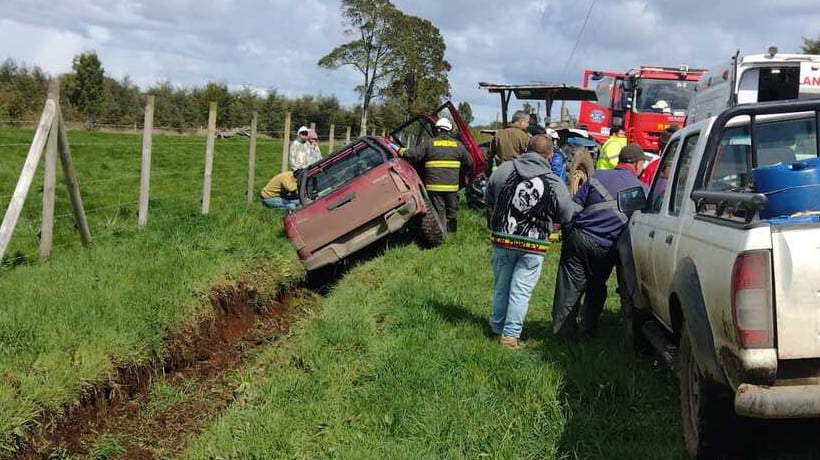 Un Lesionado Tras Volcamiento De Camioneta En Ruta U Que Une Puerto