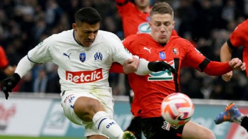 Olympique de Marsella con Alexis en cancha se impuso al Rennes y avanzó a octavos de la Copa de Francia