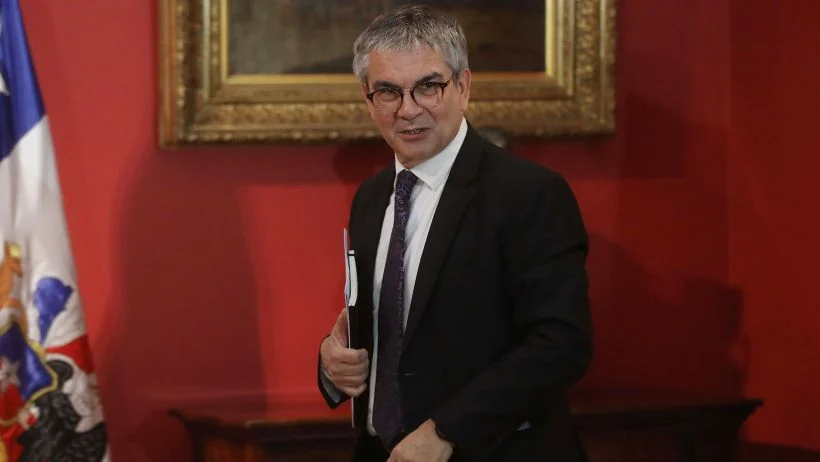 Ministro de Hacienda y propuesta de moneda común para Sudamérica: "Estamos cómodos teniendo una política monetaria y una política fiscal propia" Ministro de Hacienda y propuesta de moneda común para Sudamérica: "Estamos cómodos teniendo una política monetaria y una política fiscal propia"