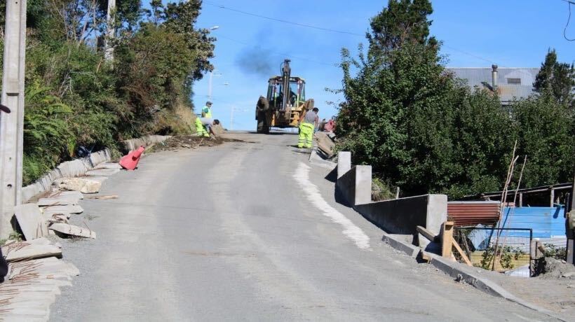 Quellón: Confirman licitación para pavimentación de caminos de Curanué, Quilen y San Juan