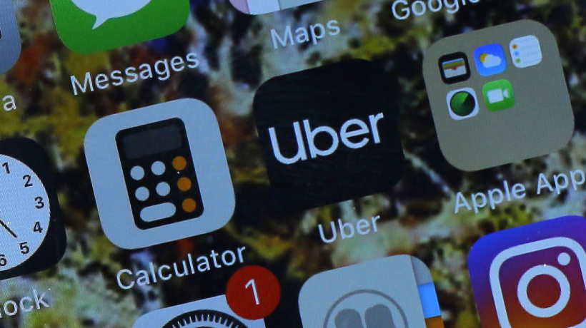 Senado aprueba “Ley Uber”: medida busca fiscalizar el transporte remunerado