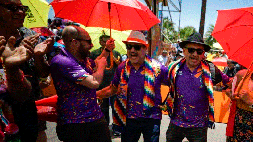Arica: Poleras del Carnaval hechas con material reciclado causaron furor en el público Arica: Poleras del Carnaval hechas con material reciclado causaron furor en el público