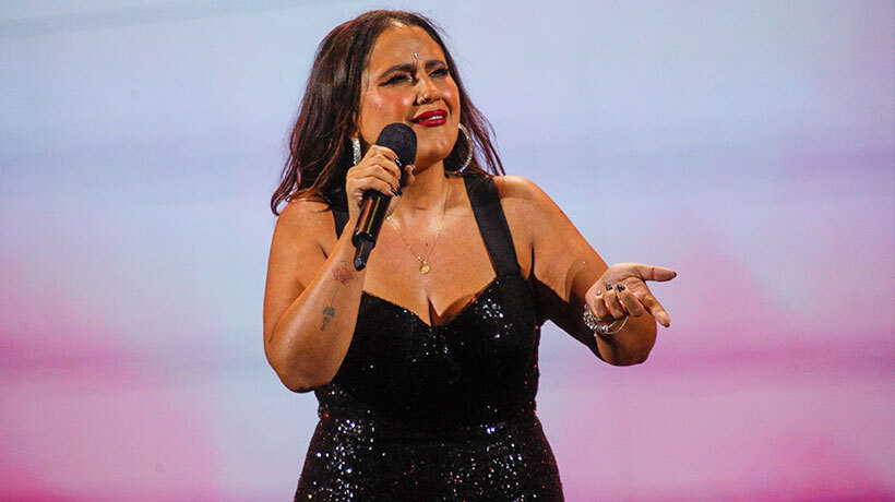 Con baile, vivencias personales y cantando Pamela Leiva logró que el público de Quinta Vergara se rindiera a su rutina
