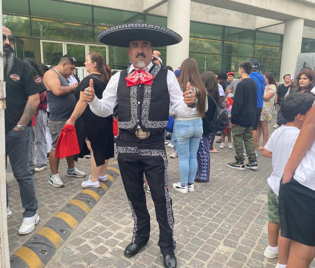 Doble de Alejandro Fernandez: “le cayó todo el sombrero del papá, a él, no lo puede dejar mal”
