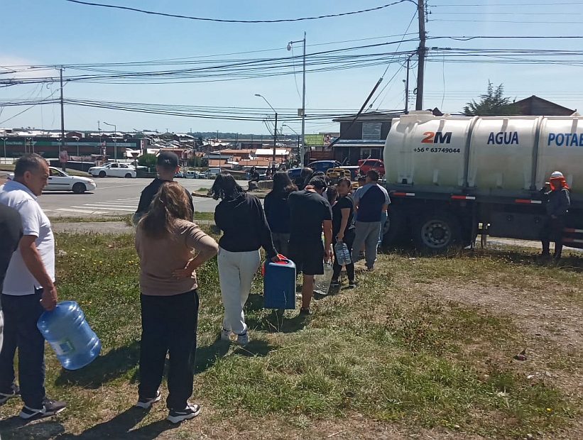 Reportan corte de agua en Puerto Montt por rotura provocada en avenida Presidente Ibáñez