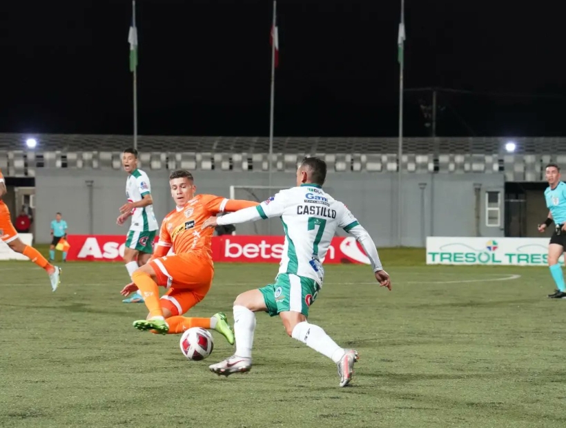 Puerto Montt igualó sin goles con Cobreloa en el estadio Chinquihue