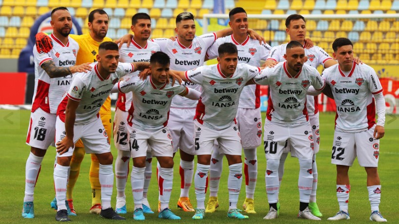Ñublense no pudo ante Everton en Viña del Mar Ñublense no pudo ante Everton en Viña del Mar