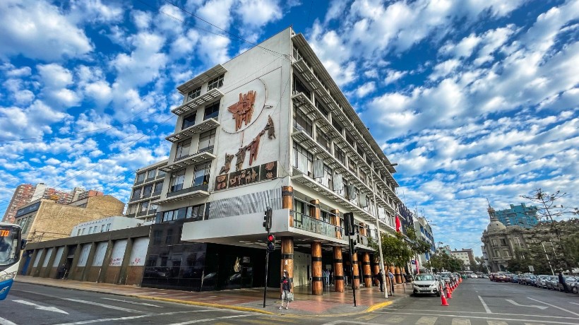 Colapso del sistema de agua potable en edificio de la DPR y Gobernación Regional obligó a trasladar atención de público