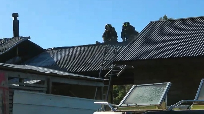 Incendio destruyó vivienda en ruta internacional 215 de Osorno