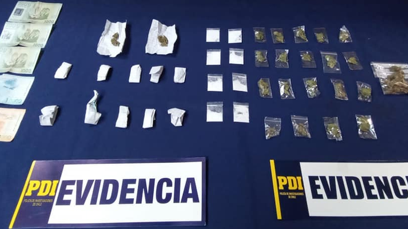 Detienen a 4 sujetos por Microtráfico por venta de drogas en la Plaza