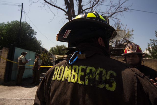 Incendio de vivienda en villa Artesanía deja una persona lesionada