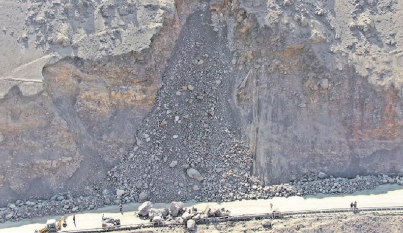 Siguen derrumbes en Cuesta Chinchorro: nuevo corte de la Ruta 5 Norte