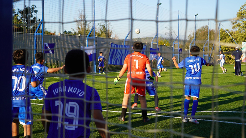 Entregaron cancha equipada a club deportivo en Villa Alemana Entregaron cancha equipada a club deportivo en Villa Alemana