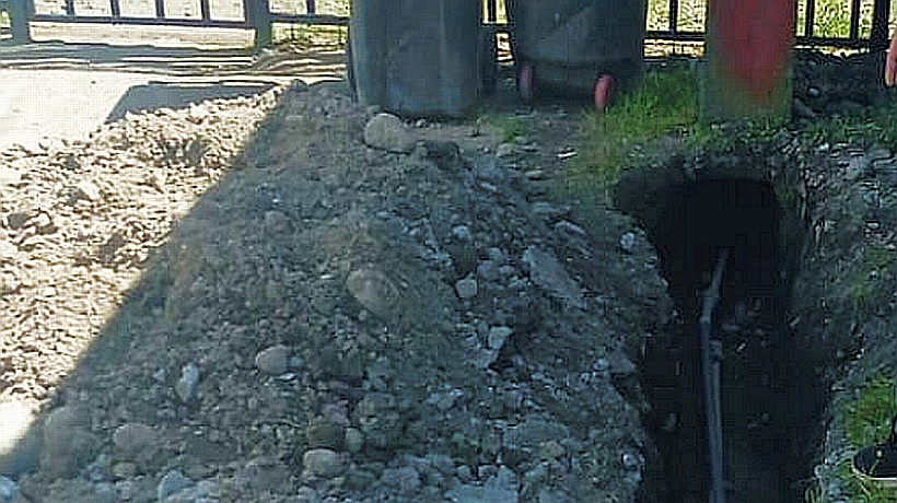 Filtraciones de agua y deudas millonarias agobian a vecinos de villa Michelle Bachelet de Puerto Varas